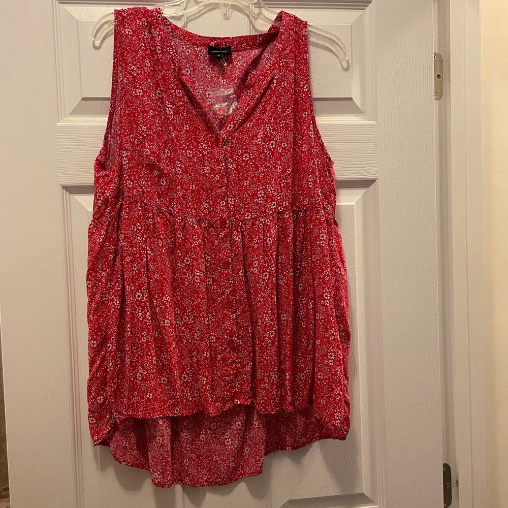 Flowy tank